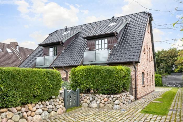 Sylt 4 Zimmer Ferienwohnung  | Maisonette  Haus Viktor in Meisenweg 15, Westerland