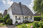 Appartement-Vermietung Bals - Haus Agi - Friesische Straße 48 | Sylt | Westerland, Freistehendes Haus für 4 Personen mit 2 Schlafzimmer, 1 Badezimmer, Gäste WC, ca. 83 m2, Grundstück ca. 400 m2
