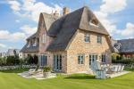Appartement-Vermietung Bals - Summersalt - Hochkamp 6c | Sylt | Wenningstedt, Reetdachhaus für 7 Personen mit 4 Schlafzimmer, 3 Badezimmer, Gäste WC, ca. 195 m2, Grundstück ca. 0 m2