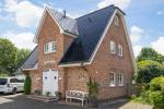 Appartement-Vermietung Bals - Romantikhaus Rosenhüs - Heiderose - Rosenweg 10 | 4 | Sylt | Westerland, 2-Zimmer-OG-Wohnung  | Maisonette für 2 Personen mit 1 Schlafzimmer, 1 Badezimmer, ca. 35 m2, Grundstück ca. 0 m2
