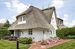 Appartement-Vermietung Bals - Hüs Toornblick - Esling-Wung 9 | Sylt | Kampen, Reetdachhaus für 4 Personen mit 2 Schlafzimmer, 2 Badezimmer, Gäste WC, ca. 130 m2, Grundstück ca. 0 m2