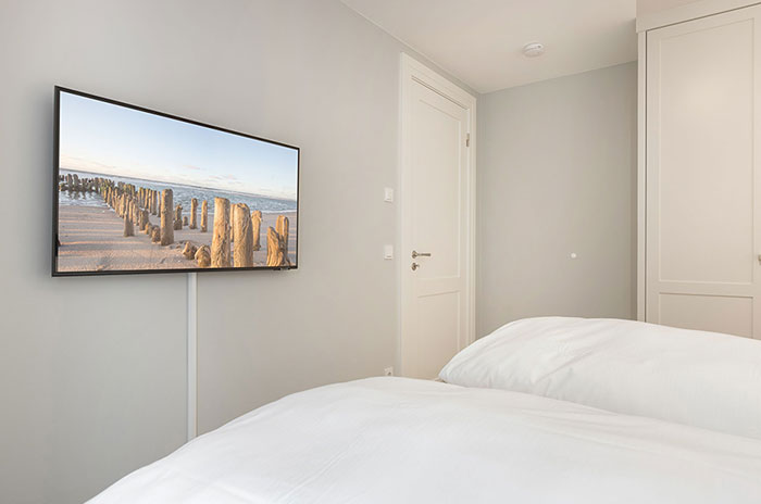 Appartement-Vermietung Bals - Friesenhaus Lorena - Strandstraße 22a | Sylt | Wenningstedt, Reetdachhaus für 7 Personen mit 4 Schlafzimmer, 4 Badezimmer, Gäste WC, ca. 155 m2, Grundstück ca. 0 m2