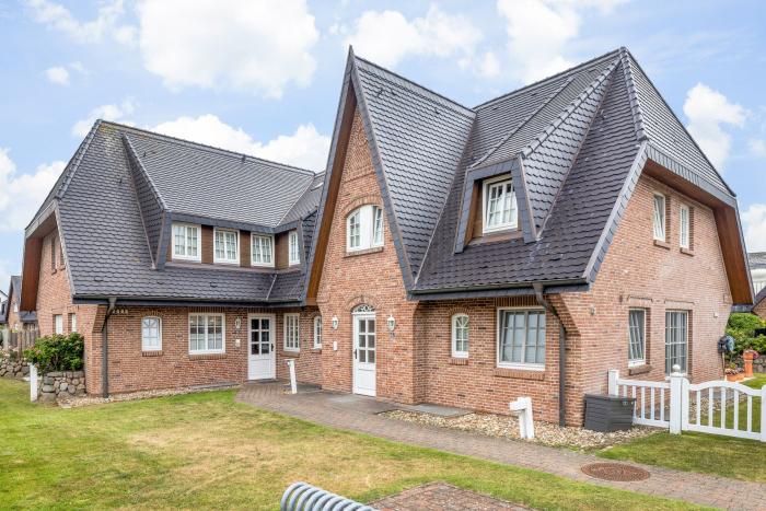 Sylt 3 Zimmer Ferienwohnung | Maisonette Haus Constantin - Wiesenvogel in Osterweg 6c, Wenningstedt