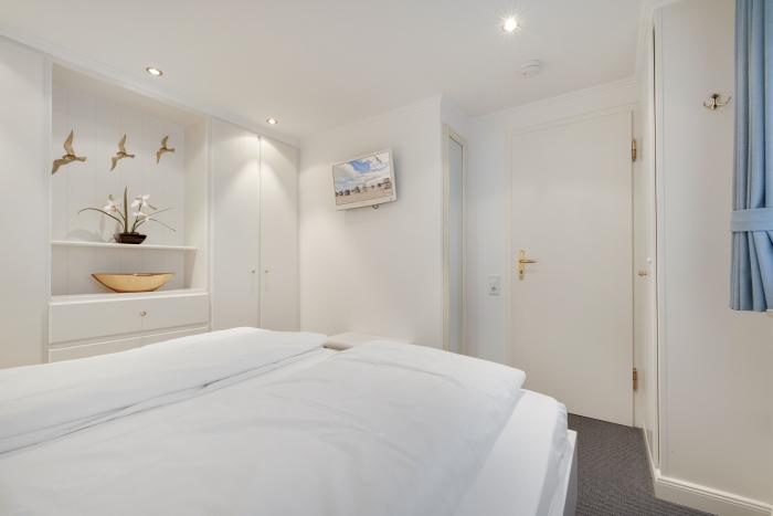 Appartement-Vermietung Bals -  - Horsatal 3a | Wohnung 1 | Sylt | Wenningstedt, 3-Zimmer-EG-Wohnung  | Maisonette für 3 Personen mit 2 Schlafzimmer, 1 Badezimmer, ca. 50 m2, Grundstück ca. 0 m2