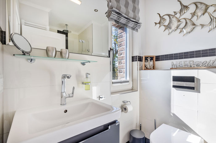 Appartement-Vermietung Bals - Strandliebe - Lorens-De-Hahn-Straße 34 | B13 | Sylt | Westerland, 2-Zimmer-OG-Wohnung für 2 Personen mit 1 Schlafzimmer, 1 Badezimmer, ca. 45 m2, Grundstück ca. 0 m2