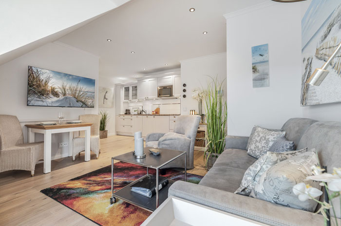 Appartement-Vermietung Bals - Strandliebe - Lorens-De-Hahn-Straße 34 | B13 | Sylt | Westerland, 2-Zimmer-OG-Wohnung für 2 Personen mit 1 Schlafzimmer, 1 Badezimmer, ca. 45 m2, Grundstück ca. 0 m2