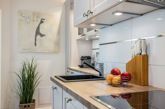 Appartement-Vermietung Bals - Strandliebe - Lorens-De-Hahn-Straße 34 | B13 | Sylt | Westerland, 2-Zimmer-OG-Wohnung für 2 Personen mit 1 Schlafzimmer, 1 Badezimmer, ca. 45 m2, Grundstück ca. 0 m2