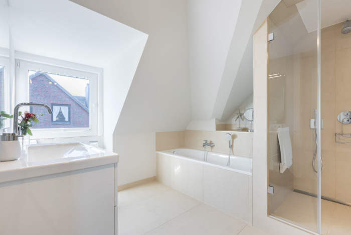 Appartement-Vermietung Bals -  - Am Friedrichshain 14 | Wohnung 2 | Sylt | Westerland, 3-Zimmer-OG-Wohnung für 4 Personen mit 2 Schlafzimmer, 1 Badezimmer, Gäste WC, ca. 90 m2, Grundstück ca. 0 m2