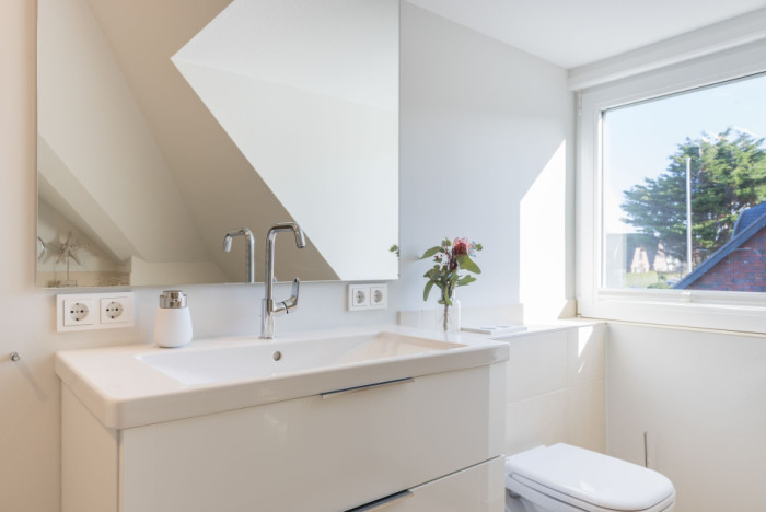 Appartement-Vermietung Bals -  - Am Friedrichshain 14 | Wohnung 2 | Sylt | Westerland, 3-Zimmer-OG-Wohnung für 4 Personen mit 2 Schlafzimmer, 1 Badezimmer, Gäste WC, ca. 90 m2, Grundstück ca. 0 m2