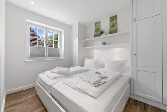Appartement-Vermietung Bals -  - Am Friedrichshain 37 | Wohnung 3 | Sylt | Westerland, 2-Zimmer-EG-Wohnung für 2 Personen mit 1 Schlafzimmer, 1 Badezimmer, ca. 45 m2, Grundstück ca. 0 m2