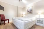 Appartement-Vermietung Bals - Haus Rosengrund - Boy-Truels-Straße 2b | Sylt | Westerland, 3-Zimmer-EG-Wohnung  | Maisonette für 4 Personen mit 2 Schlafzimmer, 2 Badezimmer, Gäste WC, ca. 82 m2, Grundstück ca. 0 m2 - Bild-14