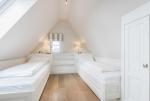 Appartement-Vermietung Bals - Haus Rosengrund - Boy-Truels-Straße 2c | Sylt | Westerland, 3-Zimmer-OG-Wohnung  | Maisonette für 4 Personen mit 2 Schlafzimmer, 1 Badezimmer, Gäste WC, ca. 60 m2, Grundstück ca. 0 m2 - Bild-16