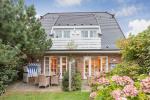 Appartement-Vermietung Bals - Romantikhaus Rosenhüs - Heiderose - Rosenweg 10 | 4 | Sylt | Westerland, 2-Zimmer-OG-Wohnung  | Maisonette für 2 Personen mit 1 Schlafzimmer, 1 Badezimmer, ca. 35 m2, Grundstück ca. 0 m2 - Bild-17