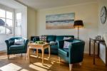 Appartement-Vermietung Bals - Haus Kerrin - Wenningstedter Weg 81 | Hausteil 1 | Sylt | Westerland, Hausteil für 4 Personen mit 2 Schlafzimmer, 2 Badezimmer, Gäste WC, ca. 99 m2, Grundstück ca. 0 m2 - Bild-1