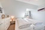 Appartement-Vermietung Bals - Friesenhaus Min Eilun - Hedigenwai 8 | Hausteil 2 | Sylt | Westerland, Hausteil unter Reet für 4 Personen mit 2 Schlafzimmer, 2 Badezimmer, ca. 90 m2, Grundstück ca. 0 m2 - Bild-32