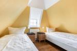Appartement-Vermietung Bals - Romantisches Friesenhaus - Stadumstraße 50 | Hausteil 1 | Sylt | Westerland, Hausteil unter Reet für 6 Personen mit 3 Schlafzimmer, 2 Badezimmer, Gäste WC, ca. 160 m2, Grundstück ca. 0 m2 - Bild-25