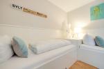 Appartement-Vermietung Bals - Großes Wohnzimmer - Sjipwai 36b | Sylt | Westerland, 3-Zimmer-EG-Wohnung  | Maisonette für 4 Personen mit 2 Schlafzimmer, 1 Badezimmer, Gäste WC, ca. 106 m2, Grundstück ca. 0 m2 - Bild-27