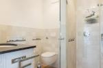 Appartement-Vermietung Bals - Villa Strauch - Elisabethstraße 17 | Wohnung 1.3 | Sylt | Westerland, 2-Zimmer-OG-Wohnung für 2 Personen mit 1 Schlafzimmer, 1 Badezimmer, ca. 52 m2, Garage, Fahrstuhl im Haus, Grundstück ca. 0 m2 - Bild-16