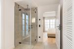 Appartement-Vermietung Bals - Spuren im Sand - Braderuper Straße 8 | Sylt | Wenningstedt, Freistehendes Reetdachhaus für 8 Personen mit 4 Schlafzimmer, 3 Badezimmer, Gäste WC, ca. 240 m2, Grundstück ca. 0 m2 - Bild-56