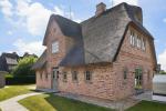 Appartement-Vermietung Bals - Spuren im Sand - Braderuper Straße 8 | Sylt | Wenningstedt, Freistehendes Reetdachhaus für 8 Personen mit 4 Schlafzimmer, 3 Badezimmer, Gäste WC, ca. 240 m2, Grundstück ca. 0 m2 - Bild-70