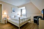 Appartement-Vermietung Bals - Strandhaus Feldlerche - Westerstraße 9 | Wohnung 3 | Sylt | Wenningstedt, 3-Zimmer-OG-Wohnung für 4 Personen mit 2 Schlafzimmer, 2 Badezimmer, ca. 90 m2, Grundstück ca. 0 m2 - Bild-19