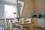 Appartement-Vermietung Bals - Strandhaus Feldlerche - Westerstraße 9 | Wohnung 3 | Sylt | Wenningstedt, 3-Zimmer-OG-Wohnung für 4 Personen mit 2 Schlafzimmer, 2 Badezimmer, ca. 90 m2, Grundstück ca. 0 m2 - Bild-6
