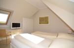 Appartement-Vermietung Bals -  - Friesenring 21 | Wohnung 7 | Sylt | Wenningstedt, 2-Zimmer-OG-Wohnung  | Maisonette für 2 Personen mit 1 Schlafzimmer, 1 Badezimmer, Gäste WC, ca. 55 m2, Grundstück ca. 0 m2 - Bild-11