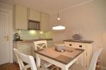 Appartement-Vermietung Bals -  - Friesenring 21 | Wohnung 7 | Sylt | Wenningstedt, 2-Zimmer-OG-Wohnung  | Maisonette für 2 Personen mit 1 Schlafzimmer, 1 Badezimmer, Gäste WC, ca. 55 m2, Grundstück ca. 0 m2 - Bild-3