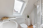Appartement-Vermietung Bals - Haus Smer - Norderwung 26 | Wohnung 10 | Sylt | Wenningstedt, 2-Zimmer-OG-Wohnung  | Maisonette für 2 Personen mit 1 Schlafzimmer, 1 Badezimmer, ca. 49 m2, Grundstück ca. 0 m2 - Bild-9
