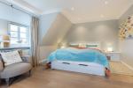 Appartement-Vermietung Bals - Ferienhaus Meeresrauschen - Im Grund 18d | Sylt | Wenningstedt, Reetdachhaus für 2 Personen mit 1 Schlafzimmer, 2 Badezimmer, Gäste WC, ca. 135 m2, Grundstück ca. 0 m2 - Bild-16