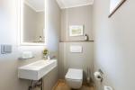 Appartement-Vermietung Bals - Ferienhaus Meeresrauschen - Im Grund 18d | Sylt | Wenningstedt, Reetdachhaus für 2 Personen mit 1 Schlafzimmer, 2 Badezimmer, Gäste WC, ca. 135 m2, Grundstück ca. 0 m2 - Bild-35