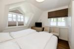 Appartement-Vermietung Bals -  - Heideweg 10a | Sylt | Westerland, Hausteil für 5 Personen mit 3 Schlafzimmer, 2 Badezimmer, Gäste WC, ca. 80 m2, Grundstück ca. 0 m2 - Bild-13