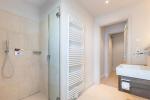 Appartement-Vermietung Bals - Wolke 7 - Maybachstraße 8a  | Wohnung 1 | Sylt | Westerland, 3-Zimmer-EG-Wohnung für 4 Personen mit 2 Schlafzimmer, 2 Badezimmer, ca. 83 m2, Garage, Fahrstuhl im Haus, Grundstück ca. 0 m2 - Bild-21
