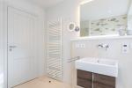 Appartement-Vermietung Bals - Wolke 7 - Maybachstraße 8a  | Wohnung 2 | Sylt | Westerland, 3-Zimmer-EG-Wohnung für 4 Personen mit 2 Schlafzimmer, 2 Badezimmer, ca. 94 m2, Garage, Fahrstuhl im Haus, Grundstück ca. 0 m2 - Bild-30