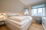 Appartement-Vermietung Bals - Reethüs - Lee - Westerlandstraße 11b | Sylt | Wenningstedt, Reetdachhaus für 4 Personen mit 2 Schlafzimmer, 3 Badezimmer, Gäste WC, ca. 150 m2, Grundstück ca. 0 m2 - Bild-11
