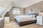 Appartement-Vermietung Bals -  - Horsatal 5a | Sylt | Wenningstedt, Reetdachhaus für 6 Personen mit 3 Schlafzimmer, 2 Badezimmer, Gäste WC, ca. 181 m2, Grundstück ca. 0 m2 - Bild-12