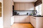 Appartement-Vermietung Bals -  - Friesenweg 6b | Sylt | Wenningstedt, Reetdachhaus für 6 Personen mit 4 Schlafzimmer, 3 Badezimmer, Gäste WC, ca. 140 m2, Grundstück ca. 0 m2 - Bild-12