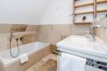 Appartement-Vermietung Bals -  - Friesenweg 6b | Sylt | Wenningstedt, Reetdachhaus für 6 Personen mit 4 Schlafzimmer, 3 Badezimmer, Gäste WC, ca. 140 m2, Grundstück ca. 0 m2 - Bild-23