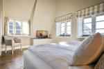 Appartement-Vermietung Bals -  - Lerchenweg 10b | Sylt | Wenningstedt, Reetdachhaus für 8 Personen mit 4 Schlafzimmer, 4 Badezimmer, Gäste WC, ca. 206 m2, Grundstück ca. 450 m2 - Bild-30