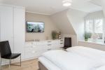 Appartement-Vermietung Bals -  - Gorch-Fock-Straße 22b | Sylt | Westerland, Hausteil für 6 Personen mit 3 Schlafzimmer, 2 Badezimmer, Gäste WC, ca. 110 m2, Grundstück ca. 0 m2 - Bild-15