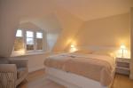 Appartement-Vermietung Bals - Sylter Quartier - Syltcharme - Hoyerweg 10e | Haus 3.2 | Sylt | Westerland, Hausteil für 6 Personen mit 3 Schlafzimmer, 2 Badezimmer, Gäste WC, ca. 97 m2, Grundstück ca. 0 m2 - Bild-8