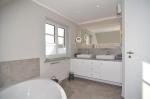 Appartement-Vermietung Bals - Sylter Quartier - Sylter Morgen - Hoyerweg 10e | Haus 3.3 | Sylt | Westerland, Hausteil für 6 Personen mit 3 Schlafzimmer, 2 Badezimmer, Gäste WC, ca. 110 m2, Grundstück ca. 0 m2 - Bild-11