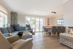 Appartement-Vermietung Bals - Sylter Quartier - Ros Hüs - Hoyerweg 10b | Haus 5.1 | Sylt | Westerland, Hausteil für 7 Personen mit 4 Schlafzimmer, 3 Badezimmer, Gäste WC, ca. 137 m2, Garage, Grundstück ca. 320 m2 - Bild-1