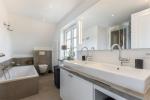 Appartement-Vermietung Bals - Sylter Quartier - Ros Hüs - Hoyerweg 10b | Haus 5.1 | Sylt | Westerland, Hausteil für 7 Personen mit 4 Schlafzimmer, 3 Badezimmer, Gäste WC, ca. 137 m2, Garage, Grundstück ca. 320 m2 - Bild-17