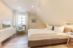 Appartement-Vermietung Bals - Haus Atlantik - Strandstraße 17 | Wohnung 28 | Sylt | Wenningstedt, 2-Zimmer-OG-Wohnung  | Maisonette für 2 Personen mit 1 Schlafzimmer, 1 Badezimmer, ca. 50 m2, Grundstück ca. 0 m2 - Bild-10