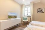 Appartement-Vermietung Bals - Haus Atlantik - Strandstraße 17 | Wohnung 28 | Sylt | Wenningstedt, 2-Zimmer-OG-Wohnung  | Maisonette für 2 Personen mit 1 Schlafzimmer, 1 Badezimmer, ca. 50 m2, Grundstück ca. 0 m2 - Bild-11