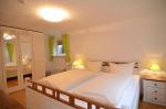 Appartement-Vermietung Bals - Haus Sonnenwinkel - Wenningstedter Weg 45 | Sylt | Westerland, Doppelhaushälfte für 4 Personen mit 2 Schlafzimmer, 1 Badezimmer, Gäste WC, ca. 89 m2, Grundstück ca. 0 m2 - Bild-12