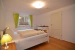 Appartement-Vermietung Bals - Haus Sonnenwinkel - Wenningstedter Weg 45 | Sylt | Westerland, Doppelhaushälfte für 4 Personen mit 2 Schlafzimmer, 1 Badezimmer, Gäste WC, ca. 89 m2, Grundstück ca. 0 m2 - Bild-13