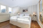 Appartement-Vermietung Bals -  - Haderslebener Straße 48 | Sylt | Westerland, Doppelhaushälfte für 5 Personen mit 3 Schlafzimmer, 2 Badezimmer, Gäste WC, ca. 120 m2, Grundstück ca. 0 m2 - Bild-14
