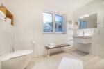 Appartement-Vermietung Bals -  - Fichtenweg 8b | Sylt | Westerland, Hausteil für 6 Personen mit 3 Schlafzimmer, 3 Badezimmer, Gäste WC, ca. 145 m2, Grundstück ca. 0 m2 - Bild-35